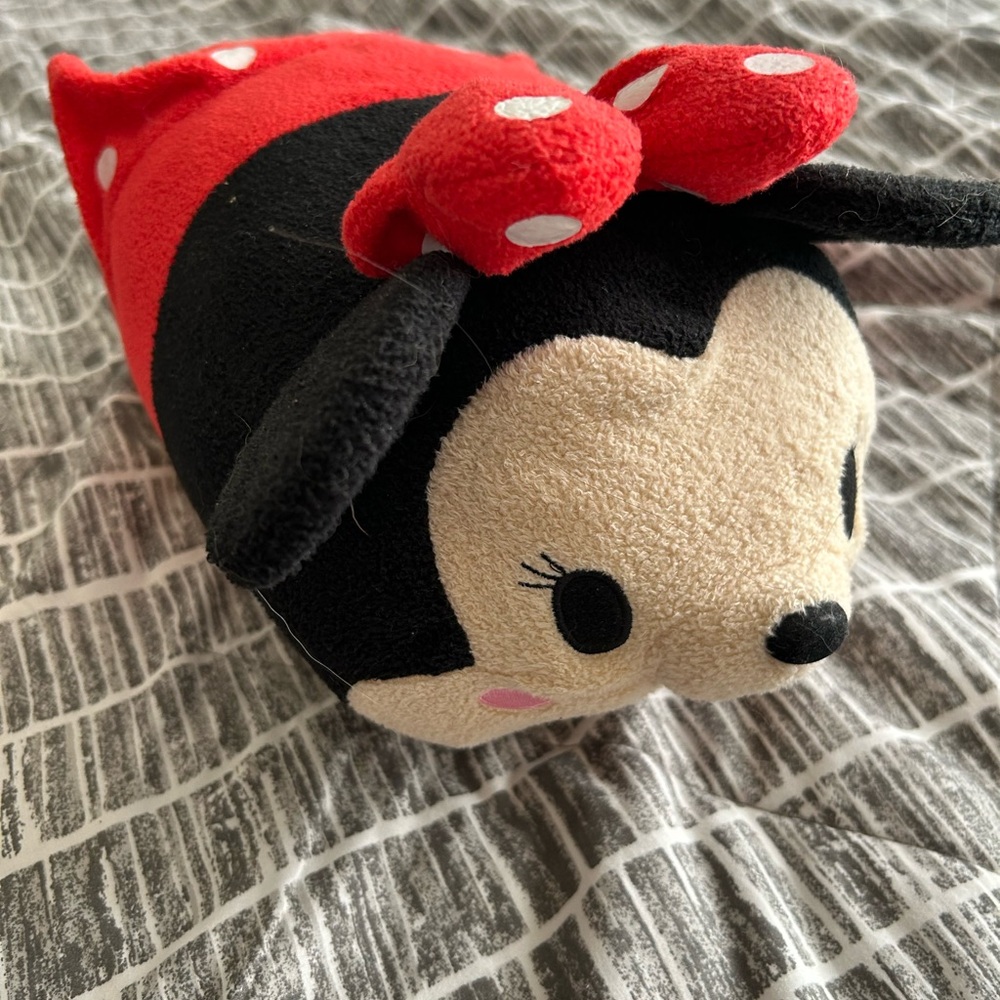 Disney Minnie Mouse Plush Tsum Tsum